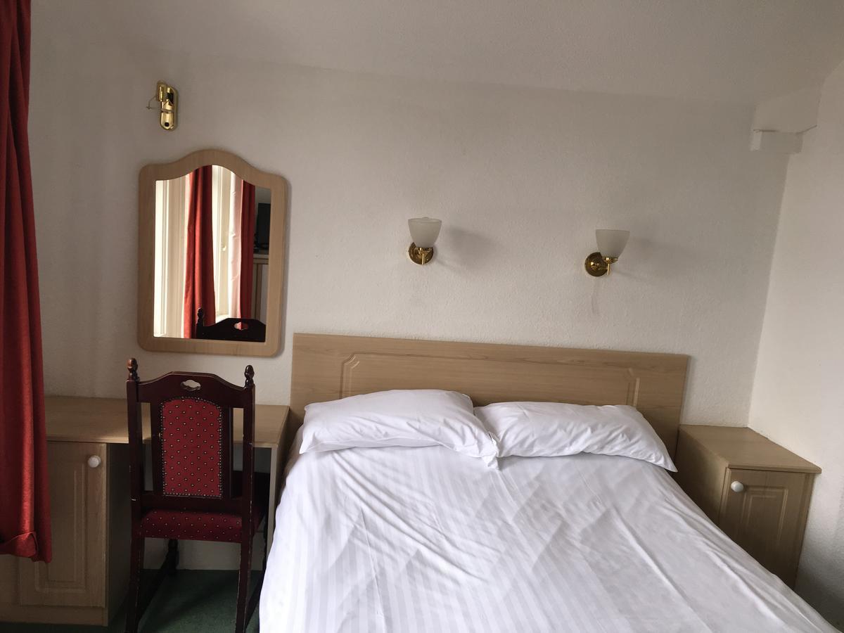 אקסמות' Ash Hotel B&B מראה חיצוני תמונה