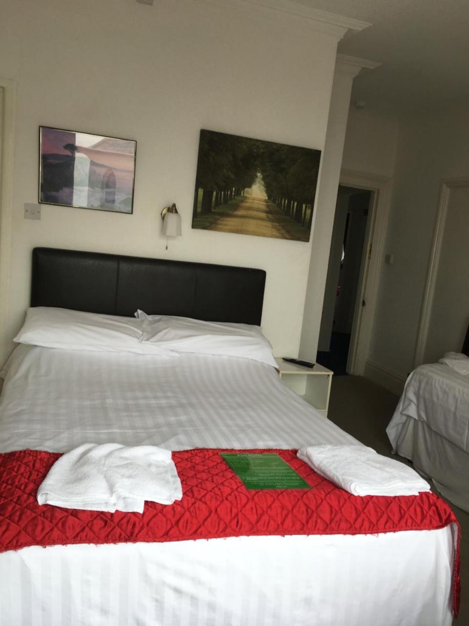 אקסמות' Ash Hotel B&B מראה חיצוני תמונה